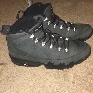 size 13 jordan 9’s
